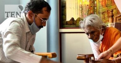 85 வயதிற்கு மேற்பட்டவர்கள் வீட்டிலிருந்தே வாக்களிக்க ஏற்பாடு..!! 85 வயதிற்கு மேற்பட்டவர்கள் வீட்டிலிருந்தே வாக்களிக்க ஏற்பாடு..!!